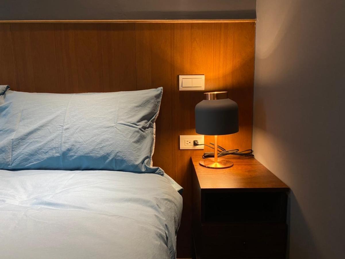 良文旅2館Ryou Hotel Vintage - II Tainan Buitenkant foto