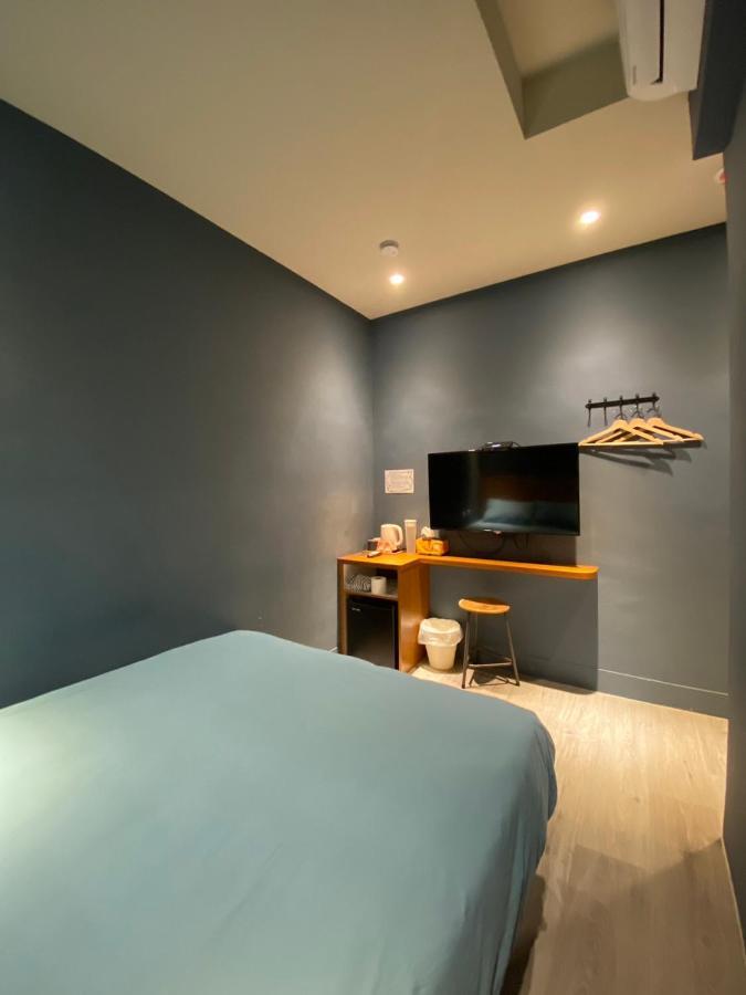 良文旅2館Ryou Hotel Vintage - II Tainan Buitenkant foto